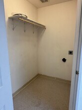 9514 Hinton Ave in Delhi, CA - Building Photo - Building Photo