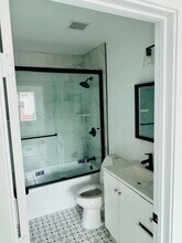 8633 Sideview Dr, Unit B in Pico Rivera, CA - Building Photo - Building Photo