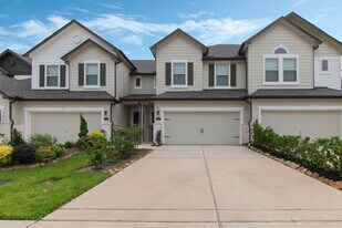 5533 Evanston Ln in Pasadena, TX - Building Photo