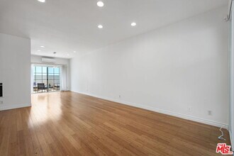 1125 16th St in Santa Monica, CA - Building Photo - Building Photo
