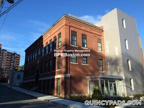 10 Merrymount Rd in Quincy, MA - Building Photo - Building Photo