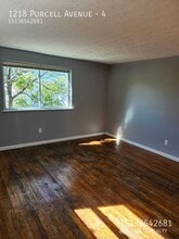 1218 Purcell Ave in Cincinnati, OH - Building Photo - Building Photo