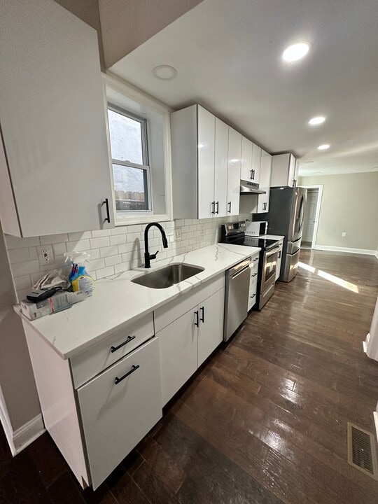 2544 Turner St in Philadelphia, PA - Building Photo