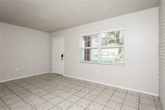 104 Lighter Log Ln in Auburndale, FL - Building Photo - Building Photo