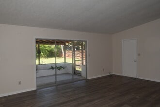 8114 Meadowglen Dr in Orlando, FL - Building Photo - Building Photo