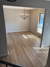 2356 Hidden Meadow Ln in Ballwin, MO - Foto de edificio - Building Photo