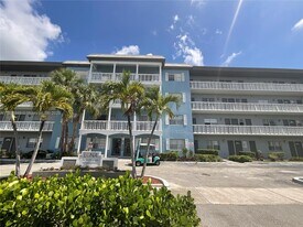 3501 Jackson St in Hollywood, FL - Building Photo