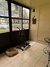 325 Knotty Pine Cir in Greenacres, FL - Building Photo - Building Photo