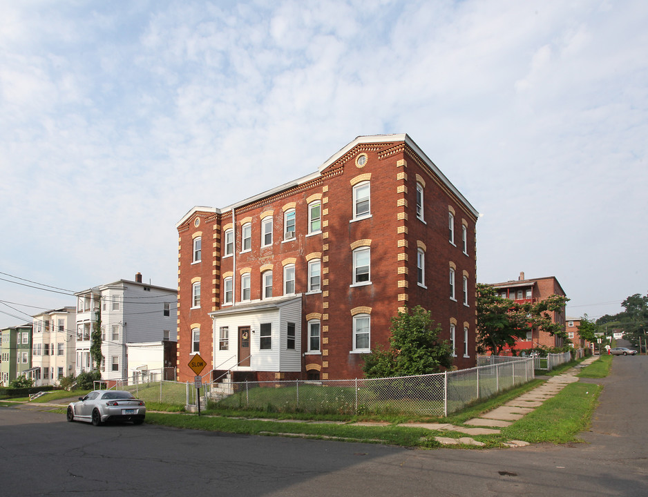 50 Horace St in New Britain, CT - Building Photo