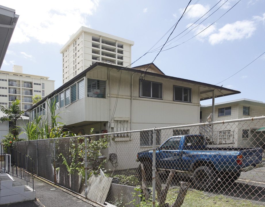 2219 Citron St in Honolulu, HI - Building Photo