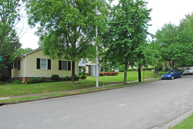 3101-3105 Wellington Pl in Nashville, TN - Foto de edificio - Building Photo