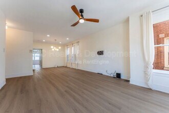 5737 N Washtenaw Ave in Chicago, IL - Building Photo - Building Photo