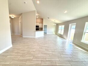 4744 Badali Rd in North Port, FL - Foto de edificio - Building Photo