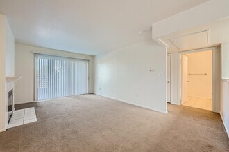 1908 Mountain Hills Ct in Las Vegas, NV - Building Photo - Building Photo