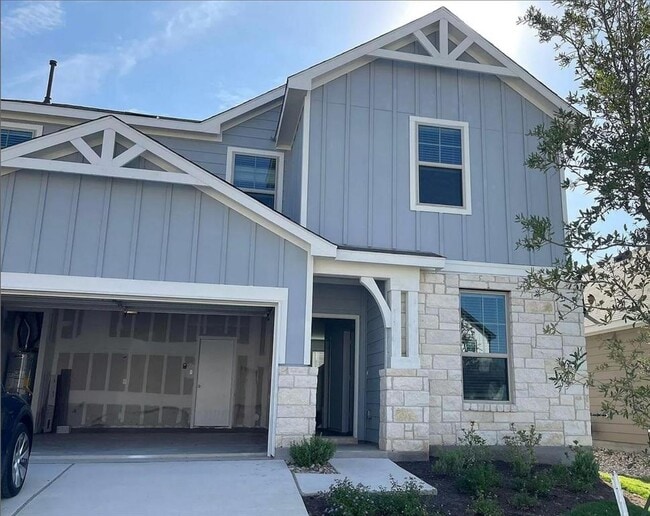 1512 Holly Lk Dr in Leander, TX - Building Photo - Building Photo