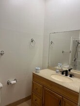 355 Kalanianaole St in Hilo, HI - Building Photo - Building Photo