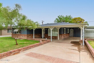 7340 N 7th Ave in Phoenix, AZ - Building Photo - Building Photo