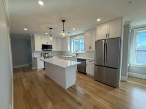 93 Grant St in Framingham, MA - Building Photo - Building Photo