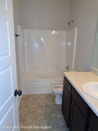 935 Maple Trace photo'