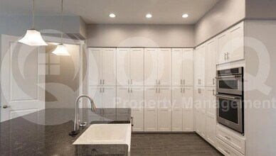 1028 E Curry Rd in Tempe, AZ - Building Photo - Building Photo