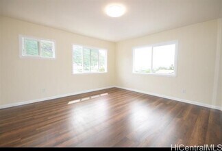 2117 Palolo Ave in Honolulu, HI - Building Photo - Building Photo