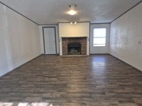 209 S Ave B in Burkburnett, TX - Building Photo - Building Photo