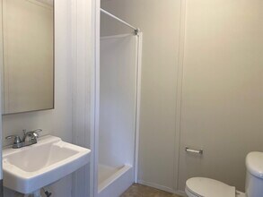 17050 Meridian Blvd in Hudson, FL - Foto de edificio - Building Photo