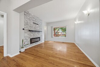 11224 S Hermosa Ave in Chicago, IL - Foto de edificio - Building Photo