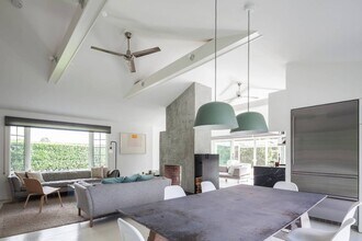 39 St Andrews Rd in Southampton, NY - Building Photo - Building Photo