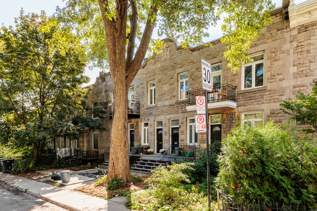 2234 Prud'homme Av in Montréal, QC - Building Photo