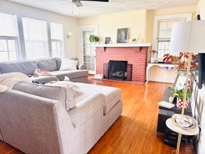 218 E 24th St, Unit A in Owensboro, KY - Foto de edificio - Building Photo