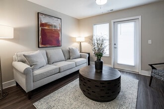 Chase Creek Apartment Homes in Huntsville, AL - Building Photo - Building Photo