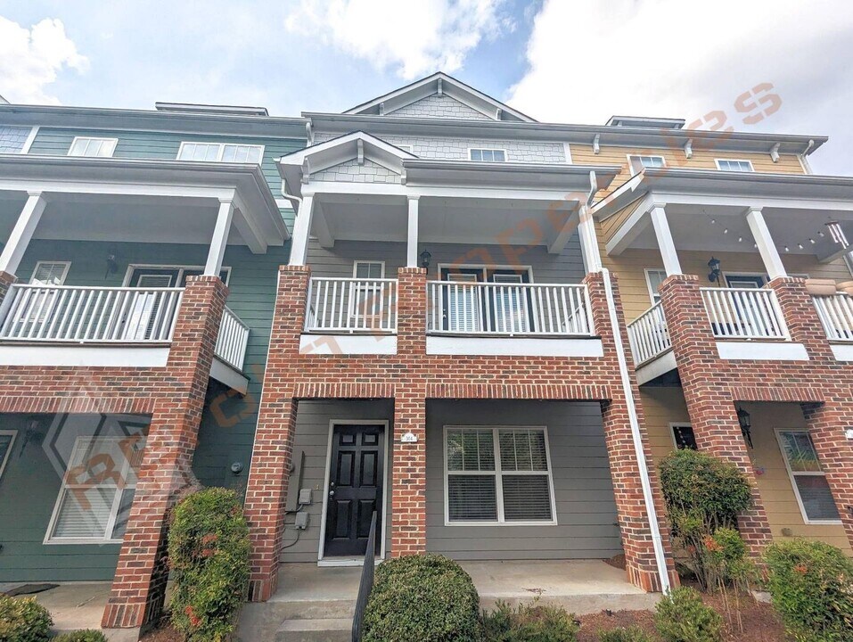 304 Kinellan Ln in Cary, NC - Building Photo