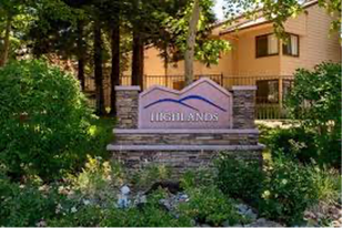 3715 Tallyho Dr, Unit 125 in Sacramento, CA - Building Photo
