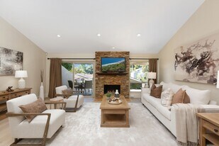 2085 Caminito San Nicholas in La Jolla, CA - Building Photo