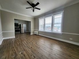 7848 S Burnham Ave, Unit 2N in Chicago, IL - Building Photo