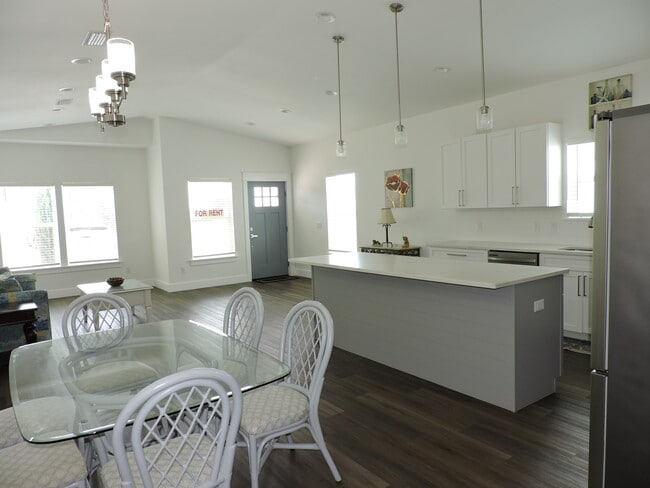 12610 Erin Lea Ln, Unit A in Panama City Beach, FL - Building Photo - Building Photo