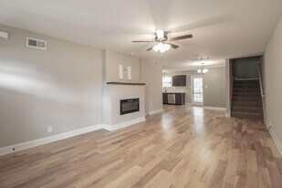 2994 Gibbs Ln in Clarksville, TN - Building Photo