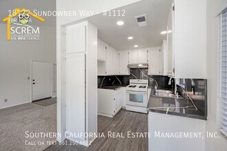 18122 Sundowner Way in Santa Clarita, CA - Building Photo - Building Photo