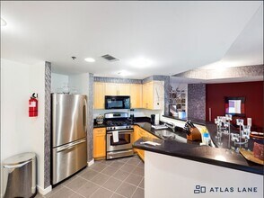 3883 Connecticut Ave NW in Washington, DC - Building Photo - Building Photo