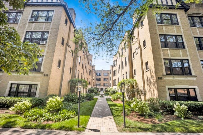 property at 826 Michigan Ave