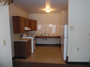 The Claremount Apartments 62+ in Clarence, NY - Building Photo - Building Photo