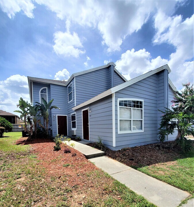 739 Orchid Dr in Davenport, FL - Building Photo