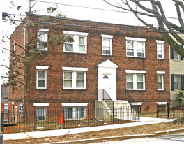 2863 Denver St SE in Washington, DC - Building Photo