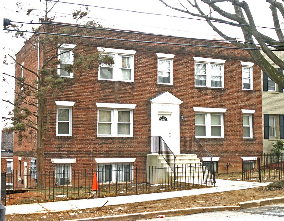 2863 Denver St SE in Washington, DC - Building Photo