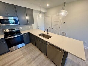 10529 Pleasant Br Dr in Raleigh, NC - Building Photo - Building Photo