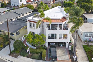 223 W Avenida Palizada in San Clemente, CA - Building Photo - Building Photo