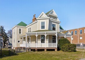 2202 North Ave, Unit B