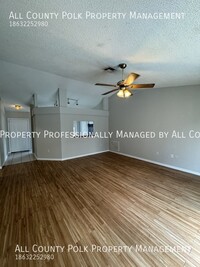 2818 Timbercrest Pl in Lakeland, FL - Foto de edificio - Building Photo