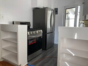 811 4th St, Unit # G in Santa Monica, CA - Building Photo - Building Photo